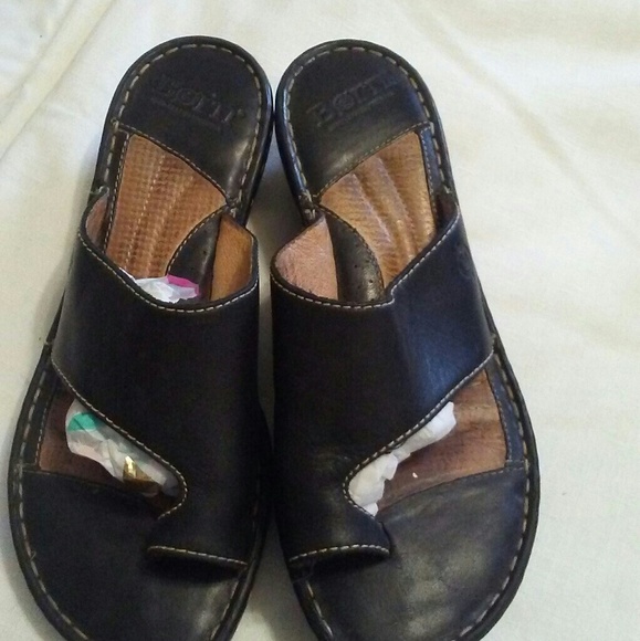 born black leather sandals